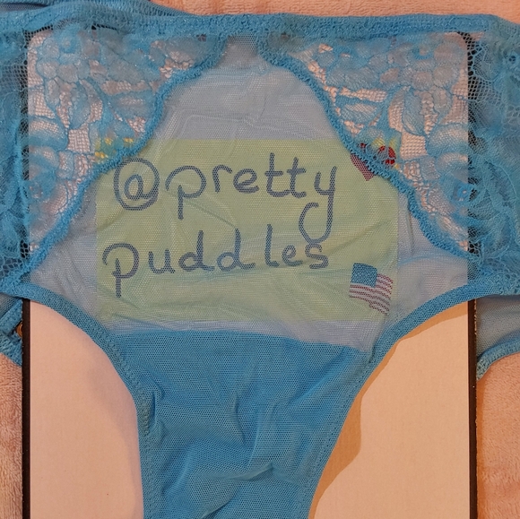 💙 XXL VS Very Sexy Rose Lace & Grommet Open-Back Cheeky Panty 💙 - Picture 7 of 16